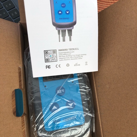 Inkbird humidity controller - Picture 2 of 2